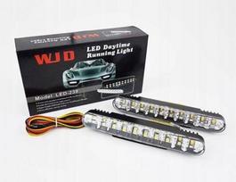 Automobiliniai dienos šviesos žibintai DRL po 20 LED Model-239