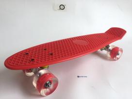 Oushen Youth Street Skateboard: Four-Wheel Plastic Cruiser for Boys, Girls & Adults 22" raudona