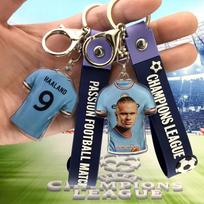 Football Keychain Key Ring for Football Fan, Team Emblem Car Accessories, Souvenir of The World Cup Gift for Men and Women Fans 60*15*8.0MM