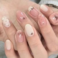 24PCS Edgy False Nails Sweet Cool Dopamine Color Press on Nails Oval with Black Mask Love Star Polka Dots Design Manicure Art brown