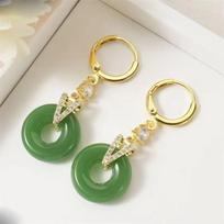 Elegant Green Ping An Kou Earrings: Retro Chinese Style Ear Cuffs for Women auksas