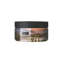 Treatments Shinshiro jūros druskos kūno šveitiklis 450 g