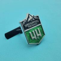 1 vnt. 3D metalinis 4X4 kalnų visureigio logotipo ženklelis priekinėms grotelėms, visureigiui, SUV, 4X4 automobiliui Silvery Green gray