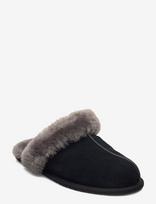UGG - W Scuffette Ii - Šlepetės - Juoda