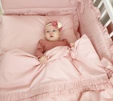 Patalynė kūdikiams su apsaugėlėmis, paklode  "Royal powder pink" 
