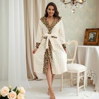 Unisex Koralinio Fleece Leopardų Rašto Gobtuvėtas Chalatas: Minkšta, ilgomis rankovėmis, surišama vonios suknelė namams arba vonios rankšluosčio/jukatos alternatyva. L [Length 110cm] balta