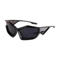 Cyberpunk Style Sunglasses Trendy Hip Hop UV400 Protection Sunglasses Fashionable Eyewear for Men And Women