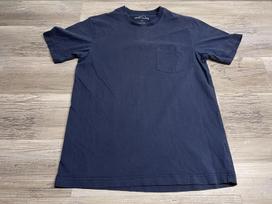 Eddie Bauer Blue Pocket T-Shirt Size Medium Short Sleeve Blank Basic Minimal Tee L blue