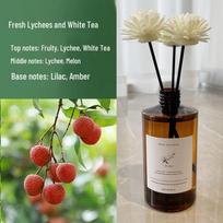 Large-Capacity White Tea Aroma Diffuser, Flameless Bedroom Air Freshener, 260ml Refill Essential Oil. white