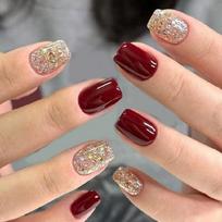 Elegant Shimmers Press On Nail 24Piece Set Short Almond Glitters Fake Nail Instantly Application For Special Occasions 1 brown
