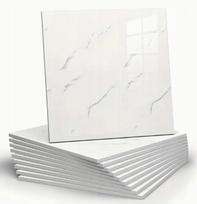 Lipnios PVC marmurinės plytelės 10 vnt.. patvarus vandeniui atsparus 0,9 m²