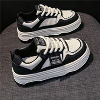 22 years of black and white panda shoes ins tide spring and autumn new height-increasing casual sports shoes 35 juoda