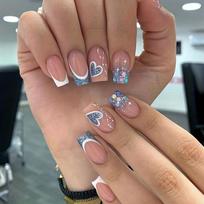 24PCS Short Square Press On Nails, Heart Pattern Design, Reusable Acrylic False Nails Kit for Women Gift raudona