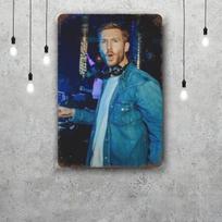 Calvin Harris Vintažiniai Metaliniai Skardos Ženklai Plakatai Dekoras Retro Metalinė Plokštelė Sienos Menas Dekoras Garažui Barui 20x30cm（7.8x11.8inch） blue