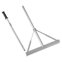 Aliuminis kraštovaizdžio grėblys 1510 mm rankena, be dantų, asfaltui ir žemei lyginti