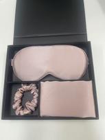 Drop-shipping  High-end Luxury Modern Woven Anti-Bacteria Gift Set 100% Mulberry Pure Silk 19 Momme Sleeping Mask Hair standard rožinė