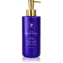 Pani Walewska Lily & Musk Perfumed Shower Gel dušo želė 400 ml