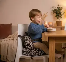 Babytolove „Easy UP“ paaukštinimo kėdutė – leopardo raštas