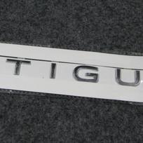 Taikyti Tiguan MK2 bagažinės užrašams Galiniams žibintams emblemai Galinių durelių emblemai Sidabriniai gray