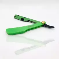 Stain-Cut Green Colour Razor Vienašmenis skustuvas plastmasine rankena, žalias, 1 vnt.