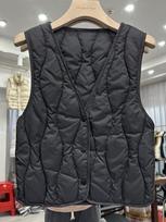 Light down jacket vest women's short small vest  autumn new product foreign style small duck down vest inner S juoda