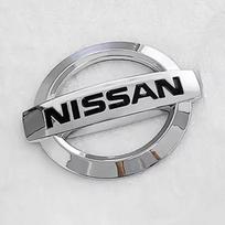 yxkpz10 Car Front Grille Emblem Rear trunk Logo Badge Sticker Accessories For Nissan X-trail Qashqai Note Juke Sentra Patrol Navara Micr 8.7x7.5cm sidabras