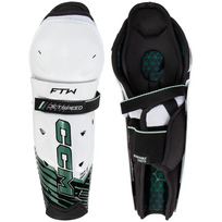 CCM Jetspeed FTW S24 mergaičių kojų apsaugos