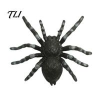 Decorative Terrarium Accessories Realistic Spider Figurine, Lifelike Fake Tarantula Figure, Plastic Animal Childrens Birthday Gifts Model for 1pc black