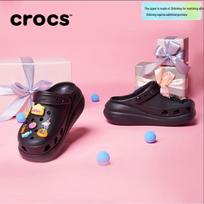 Crocs Classic Puff Clog M4W6 juoda
