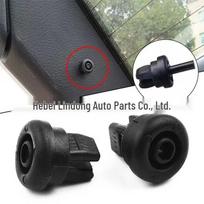 Bagažinės lentynos laido spaustukas Renault, Citroen ir Nissan Qashqai (7705099001) 7705099001