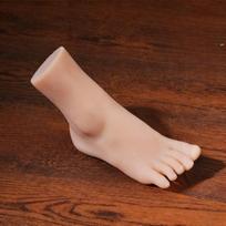 Tikroviškas TPE silikoninis pėdos modelis, tikro žmogaus pėdos kopija fotografijai, papuošalų demonstravimui, meno eskizams left foot brown