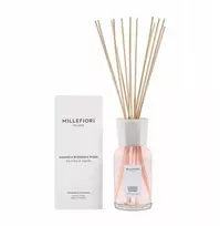 Reed Difuzorius 500 ml MAGNOLIJOS ŽIEDAS IR MEDIENA MILLEFIORI