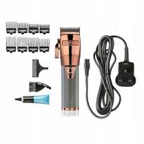 Plaukų kirpimo mašinėlė BaByliss Pro belaidė 8 antgaliai 0,5-6 mm