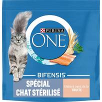 Sausa kačių maistas Purina One Sterilized su upėtakiu ir kviečiais 1,5 kg