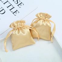 Dirbtinio šilko satino raišteliu užtraukiamas maišelis, satino maišelis, papuošalų ir aksesuarų laikymo maišelis yellow satin velvet bag*7*9cm beige