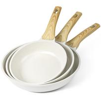 GiPP Ceramic Coated Frying Pan Set, 242628cm, IH & Gas Compatible, Non-stick, Heat-resistant Handle, Easy to Clean, Dishwasher Safe, PFOA, PFOS, PTFE beige