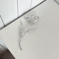 Senovinė didelė senovinė sagė Lapo formos metalinė gėlės sagė Gėlių rašto metalinė lapo sagė Šventinė apranga A2 gray