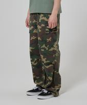 DICKIES skalbtos laisvo kirpimo tvilo krovininės kelnės kamufliažinės Camo/M black