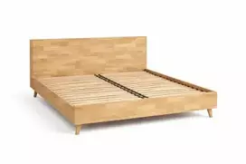 OAK BASE 180 Ąžuolinė Lova : Apdaila - Aliejuota bespalviu aliejumi su kietaisiais vaškais, Čiužinio dydis - 180x200cm