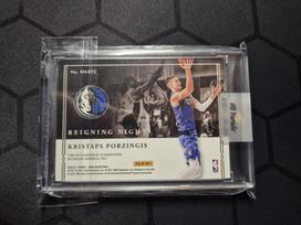Kristaps Porzingis 2021 Noir Reigning Nights Signatures Holo Gold 01/10