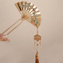 Ancient-Style Hanfu Golden Fan Hairpins with Begonia Flowers - Elegant High-End Chinese Hair Accessories beige
