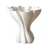 Modernus meno vaza 3D spausdintos vazos, Elegantiška klostuota vaza, Susuktas minimalistinis gėlių kompozicijos svetainės spintelės dekoras Laikikliai, Šiaurietiško stiliaus stalo ir