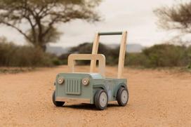 LITTLE DUTCH medinis stumdukas -automobilis  Safari Friends