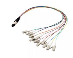 Skaidulinis optinis kabelis EFB Elektronik MTPM12LCOM4-0,4 0,4 m MTP į 12×LC OM4 violetinis