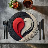 Modern Abstract Love Layered Meal Mat Waterproof, Oil proof, Thermal Insulation Table Mat Restaurant Desktop Decoration 2PCS-38x38cm red