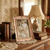Classical Tabletop Photo Frame With Stand Elegant Antique Gold Trim Resin Picture Frame For Living Room Bedroom Decors smėlinė