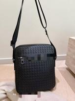 New men's bag woven pattern messenger bag casual small hanging bag PU leather shoulder bag trendy men's bag multi-pocket small bag 25*29cm juoda