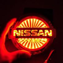 yxkpz10 Car Front Rear LED Emblem Badge Light Sticker for Nissan Qashqai Teana Sentra Sylphy XTrail Patrol Juke Almera Versa Accessories 10.6 X 9.0cm raudona