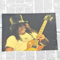 Free Shipping Guns N' Roses Retro Rock Kraft Poster for Bar or Bedroom Decor. Yellow Kraft Paper (No Glue) 30X42 cm beige