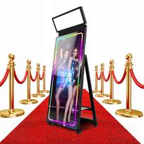 Nešiojama 65 colių liečiamo ekrano Magic Mirror fotobūda 2026